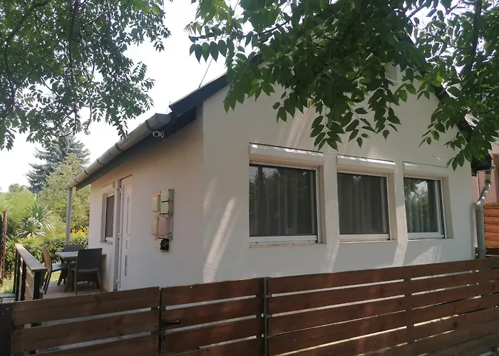 Διαμέρισμα Dem House *